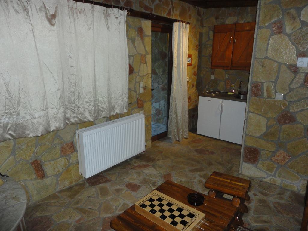 Faraggi Guesthouse Kalavryta Room photo