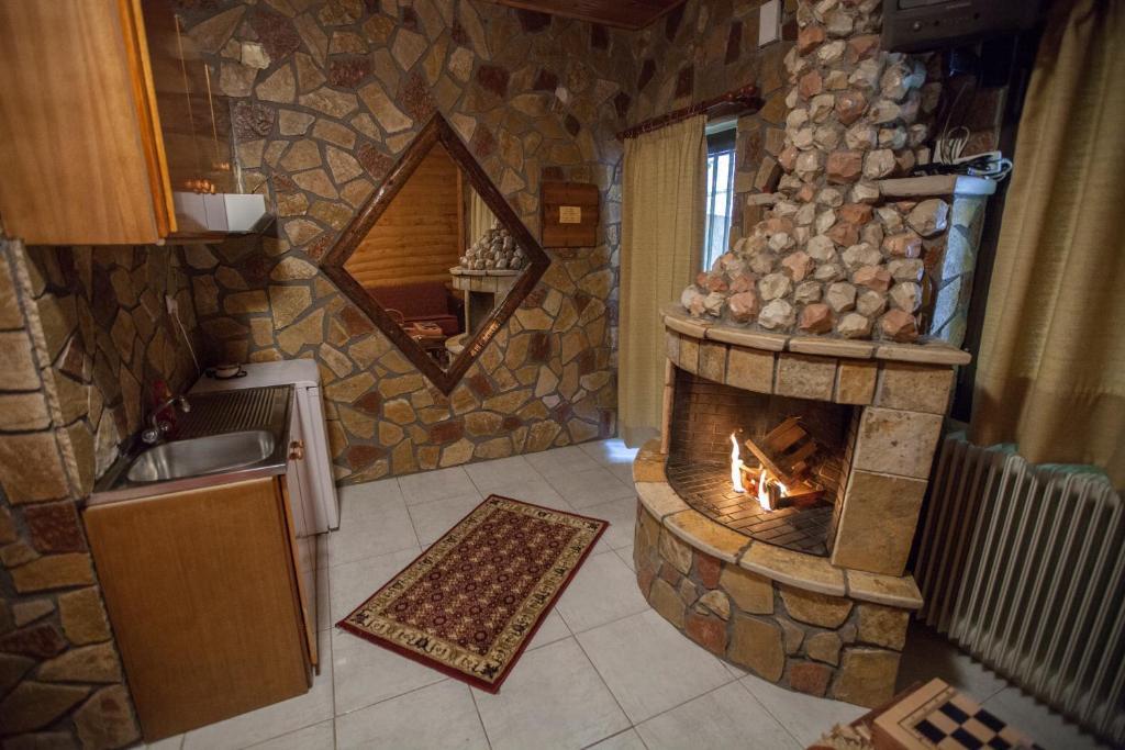 Faraggi Guesthouse Kalavryta Room photo